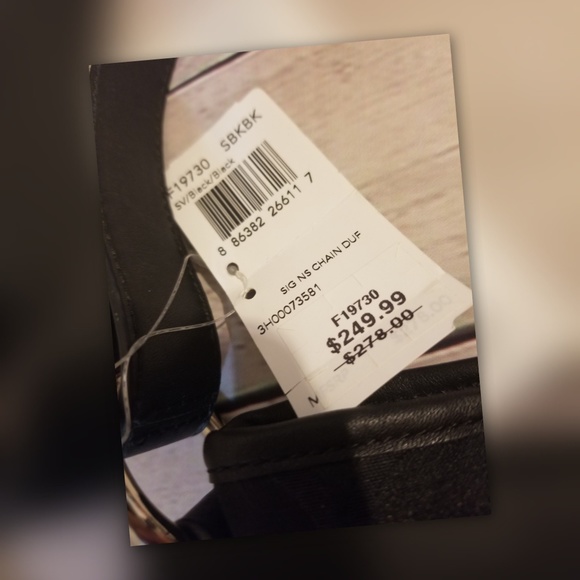 NWT Coach F19730 Signature Optic Chain Bag – Black - Picture 4 of 7